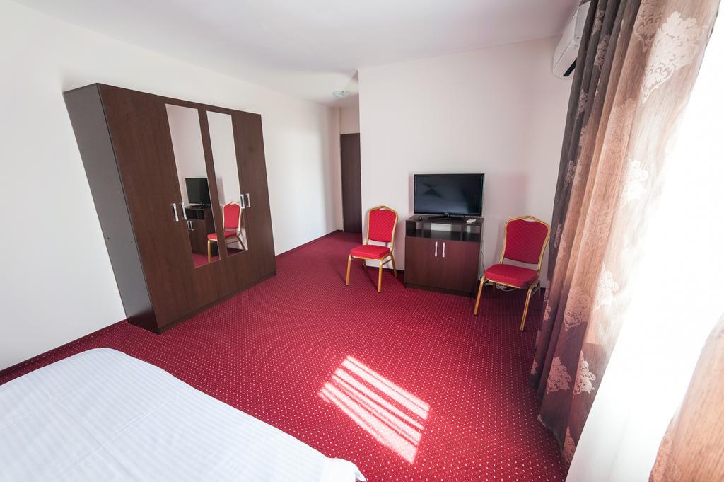 Bed and Breakfast Vatra Romana Răcarii de Jos Exteriér fotografie