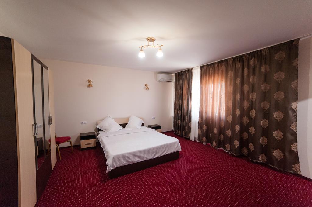 Bed and Breakfast Vatra Romana Răcarii de Jos Exteriér fotografie